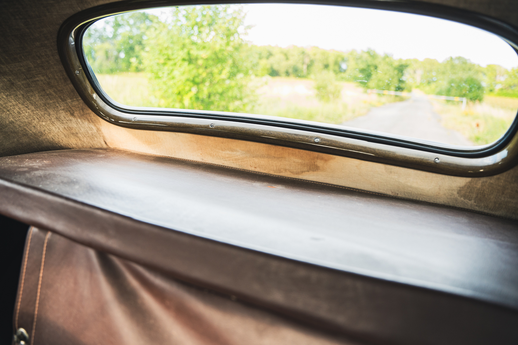 Innenraumfoto von 1939 Plymouth Road king P8 Coupe  (48)