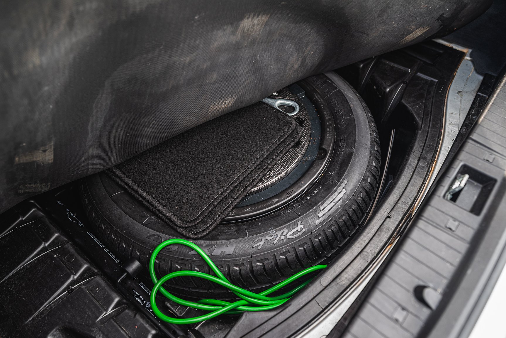 Interior image of 2000 Mercedes-Benz CL 500