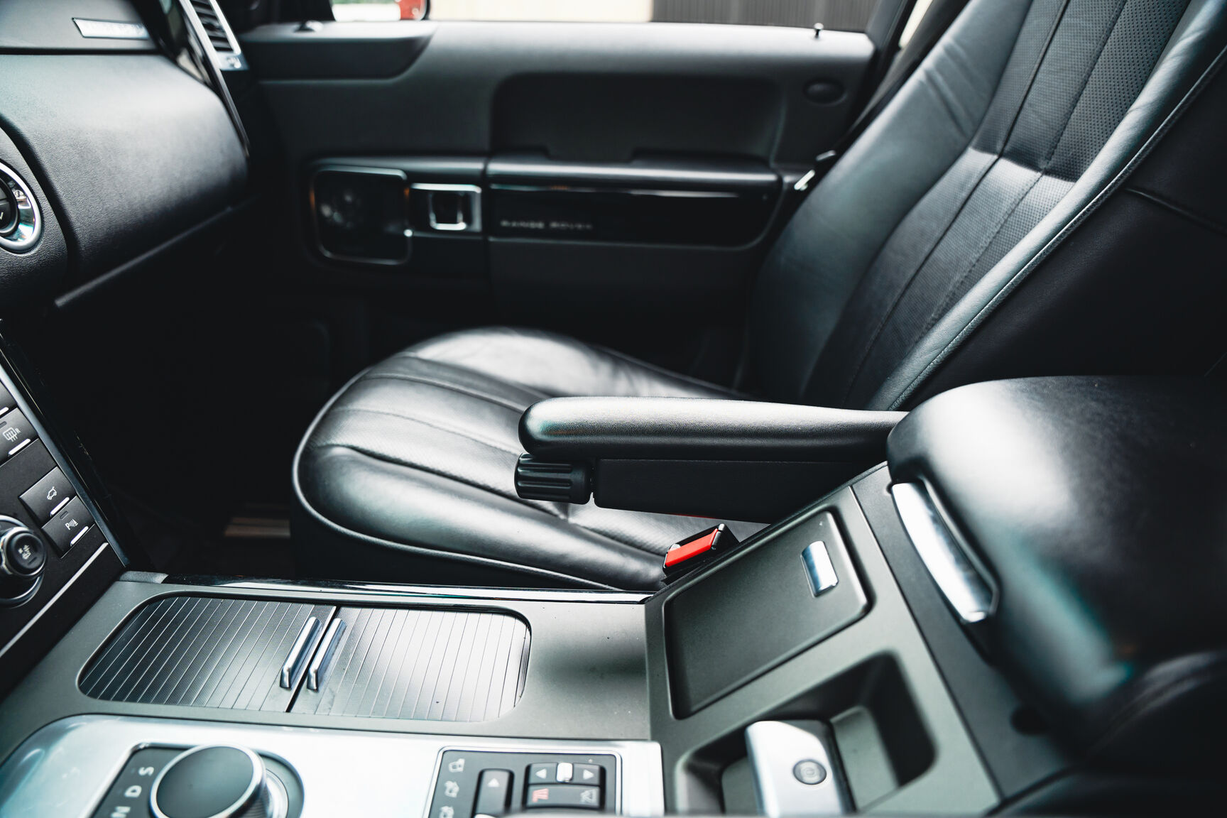 Innenraumfoto von 2012 Range Rover TDV8 Vouge