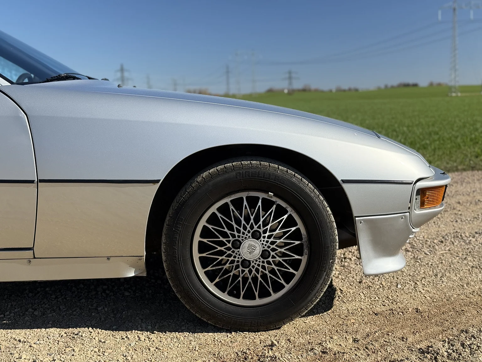 Exteriörbild på 1979 Porsche 924  (15)