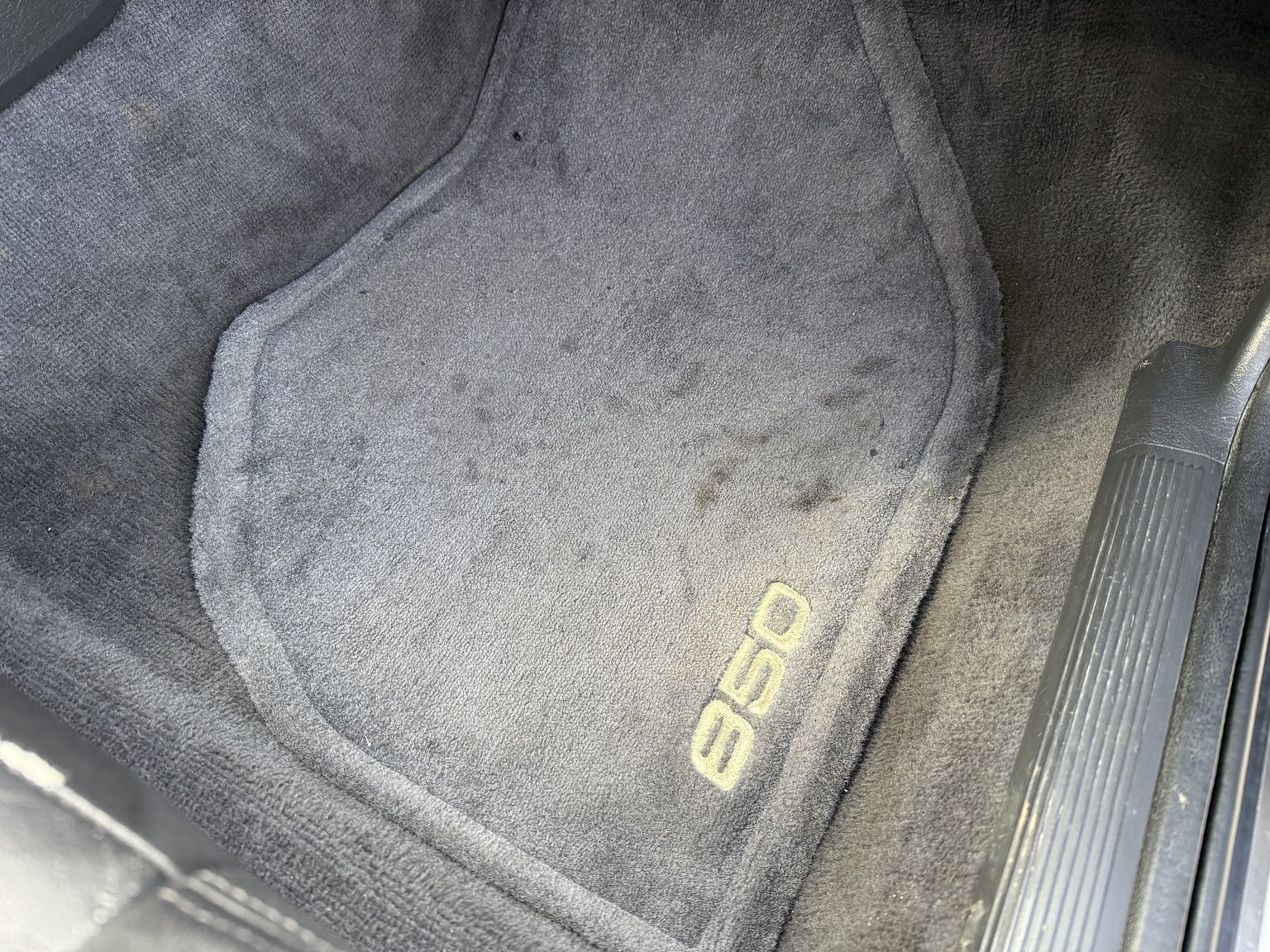 Interior image of 1995 VOLVO 855 T5R T-5R
