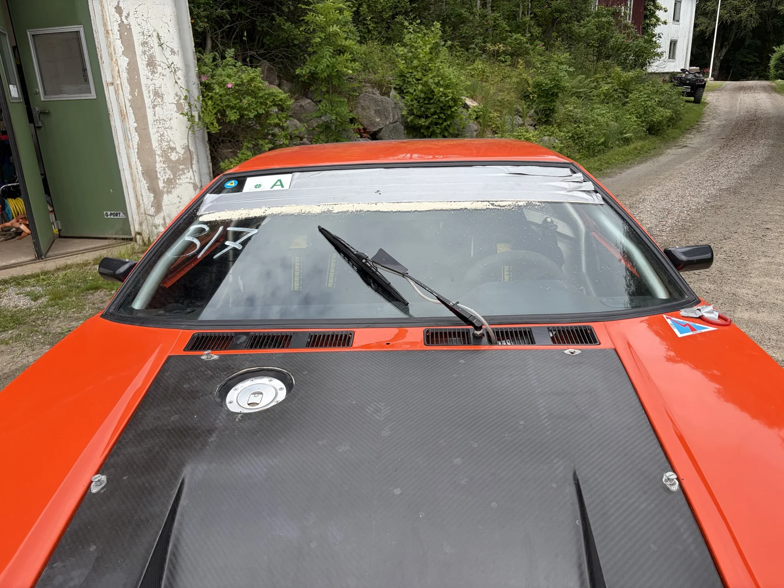 Exteriörbild på 1972 De Tomaso Pantera LS Restomod (20)