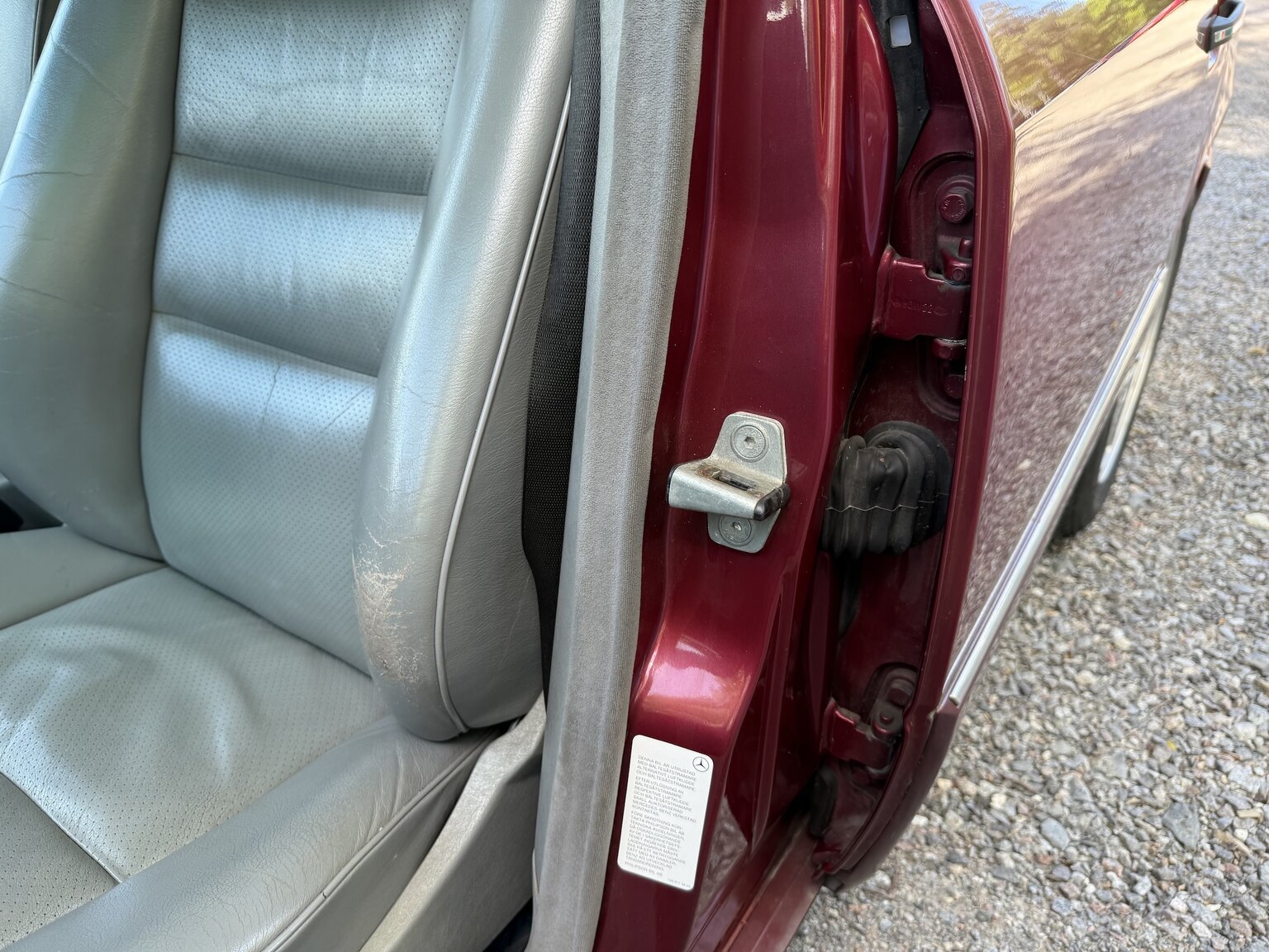 Interior image of 1991 Mercedes-Benz 300 E-24