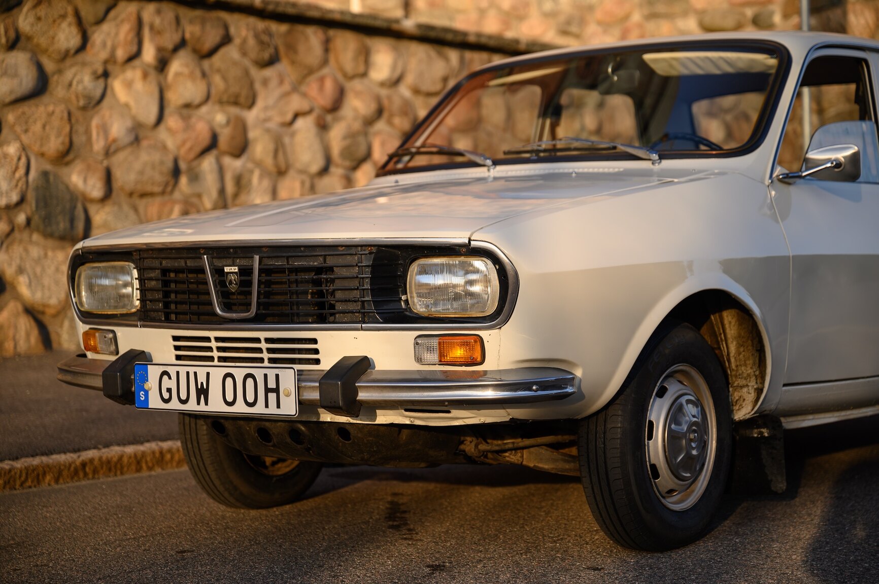 Exterior image of 1978 DACIA 1300