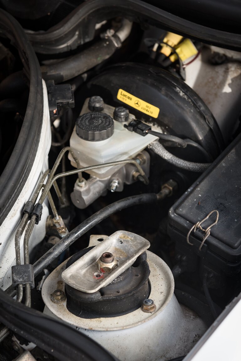 Image of 1992 Mercedes-Benz 300CE-24V  mechanics
