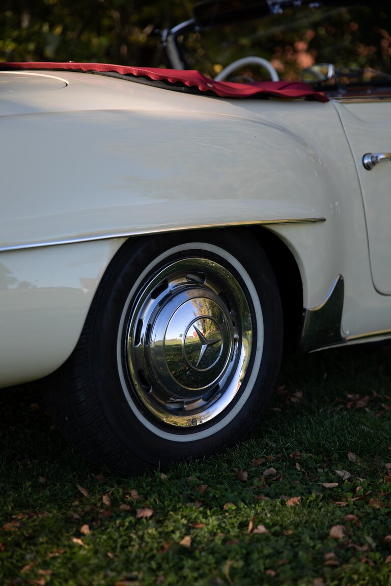 Exteriörbild på 1958 Mercedes-Benz 190SL