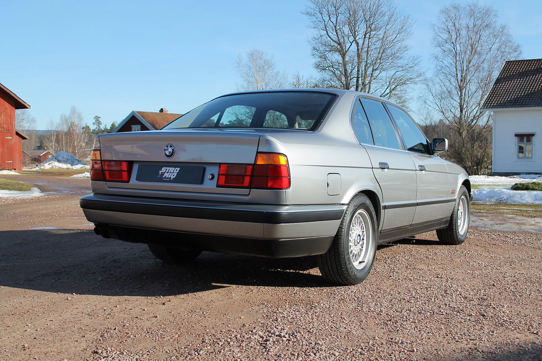 Exterior image of 1988 BMW 535i - NO RESERVE (18)