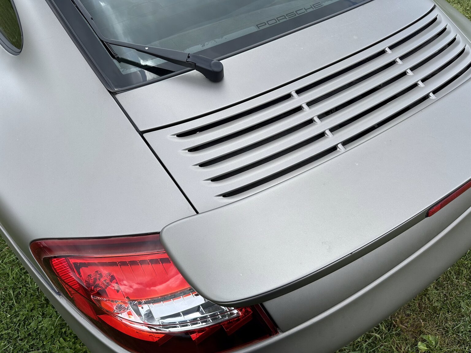 Exterior image of 2002 Porsche 996 Turbo (55)