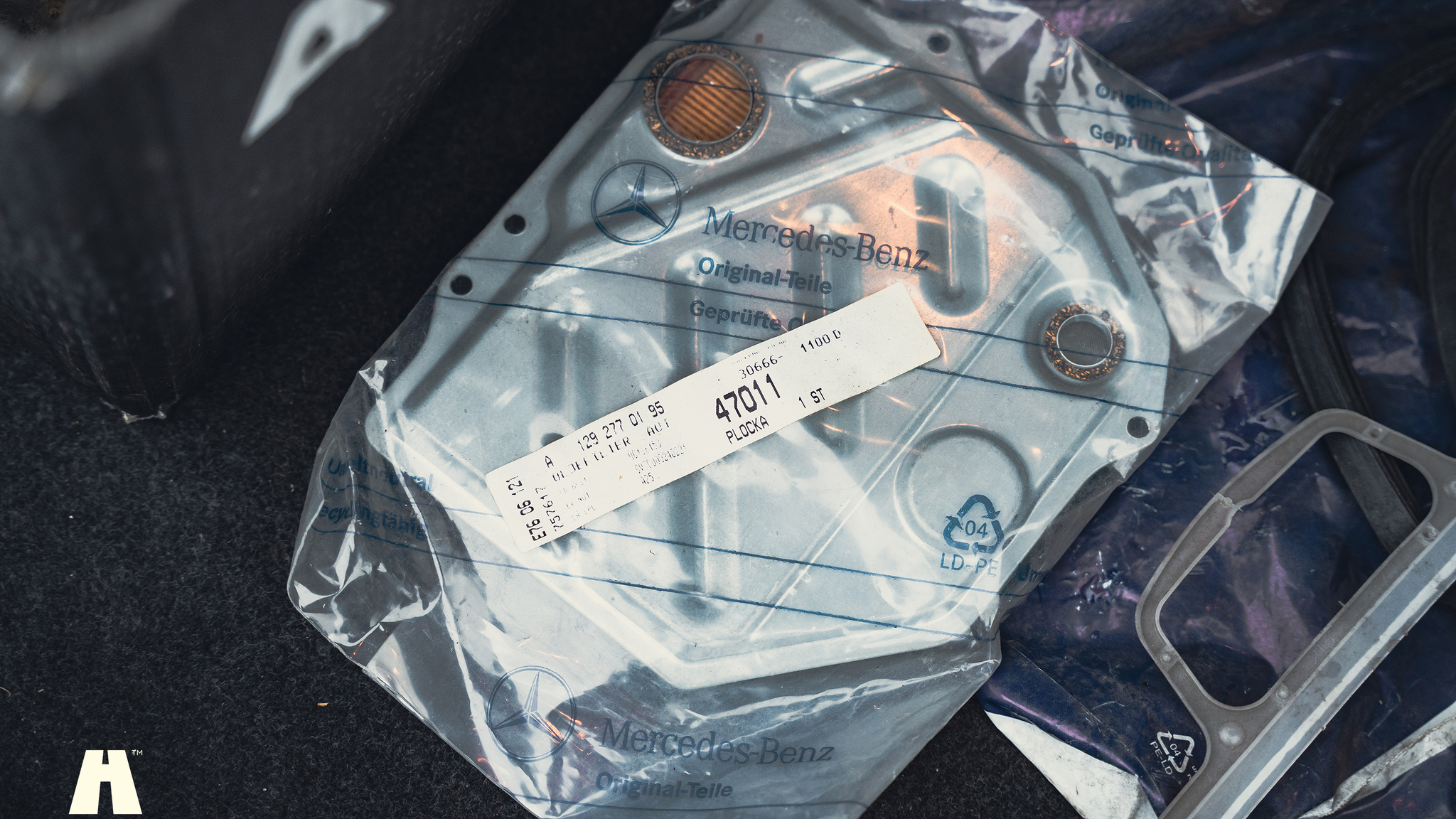 Image of 1990 Mercedes 300 CE-24 mechanics