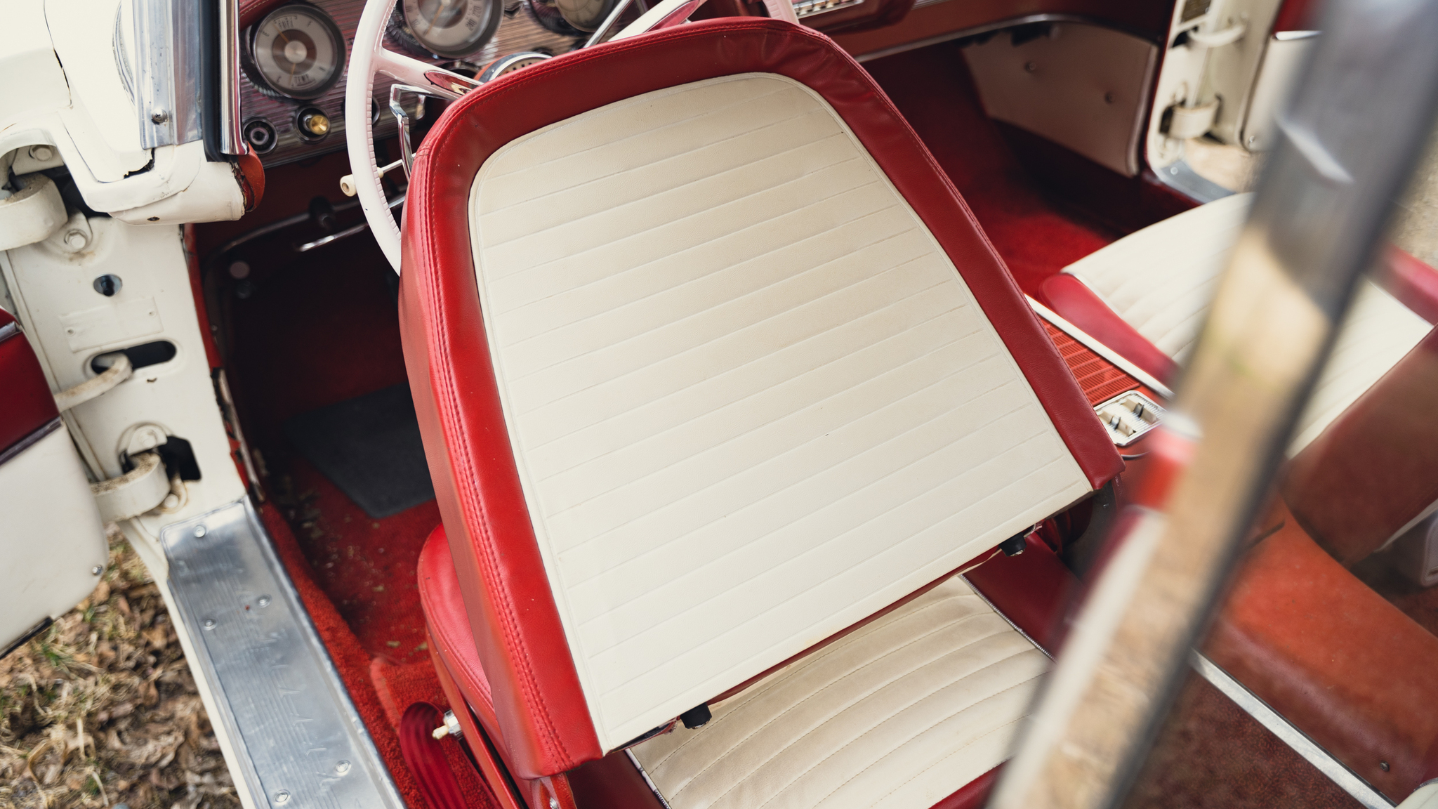 Innenraumfoto von 1959 Ford Thunderbird hardtop