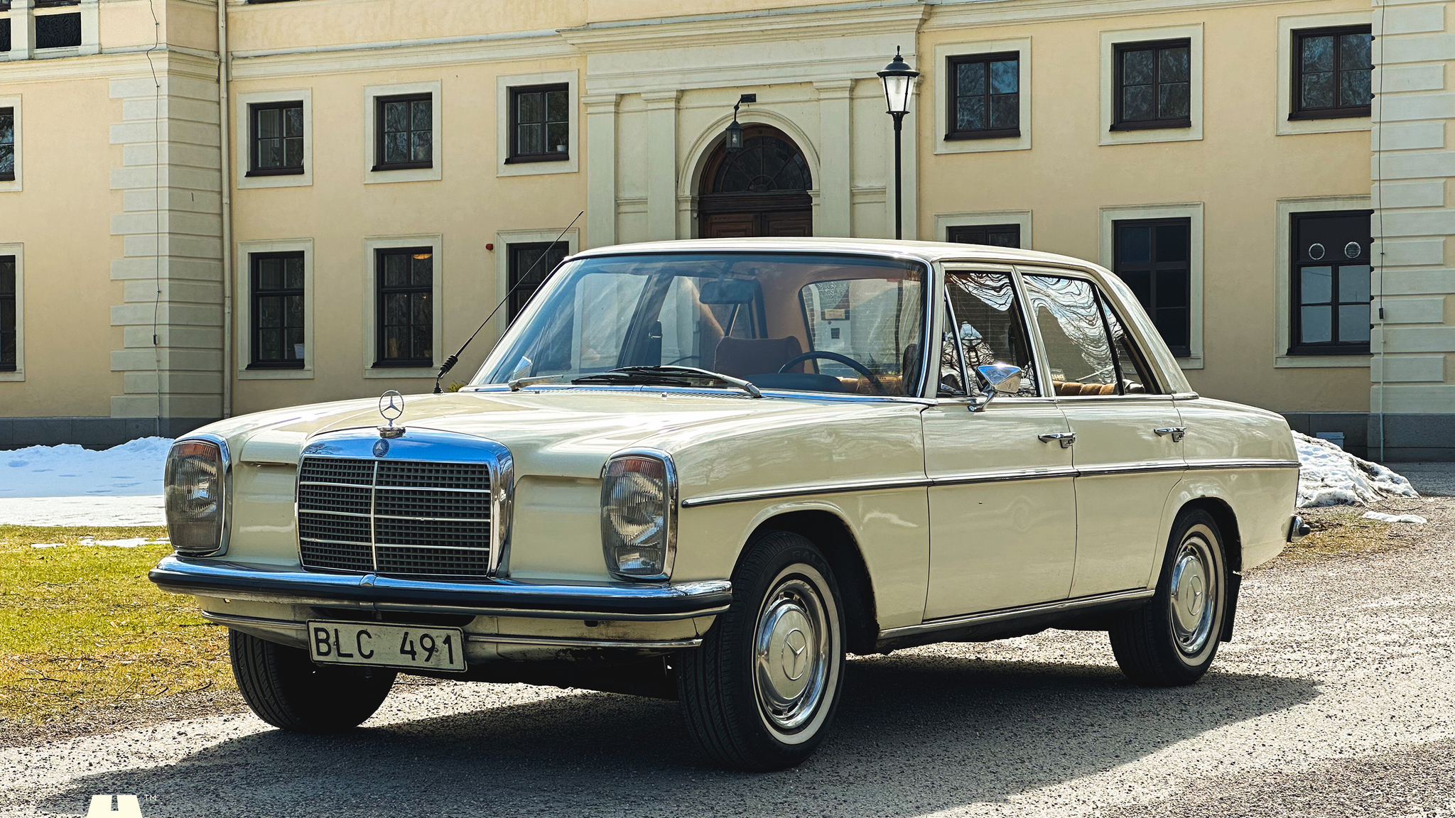 Aussenfoto 1972 Mercedes-Benz 200