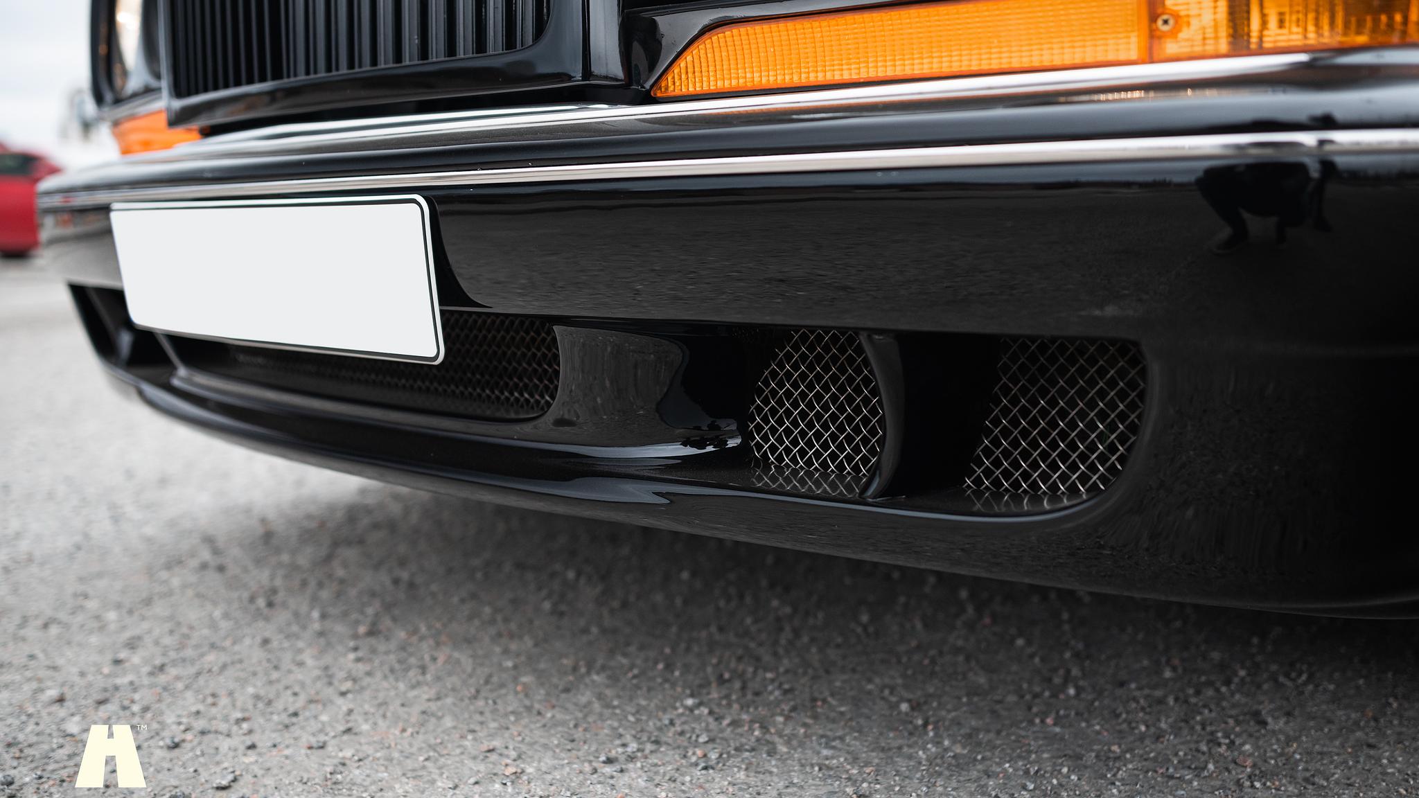 Exteriörbild på 1997 Bentley Continental T (24)