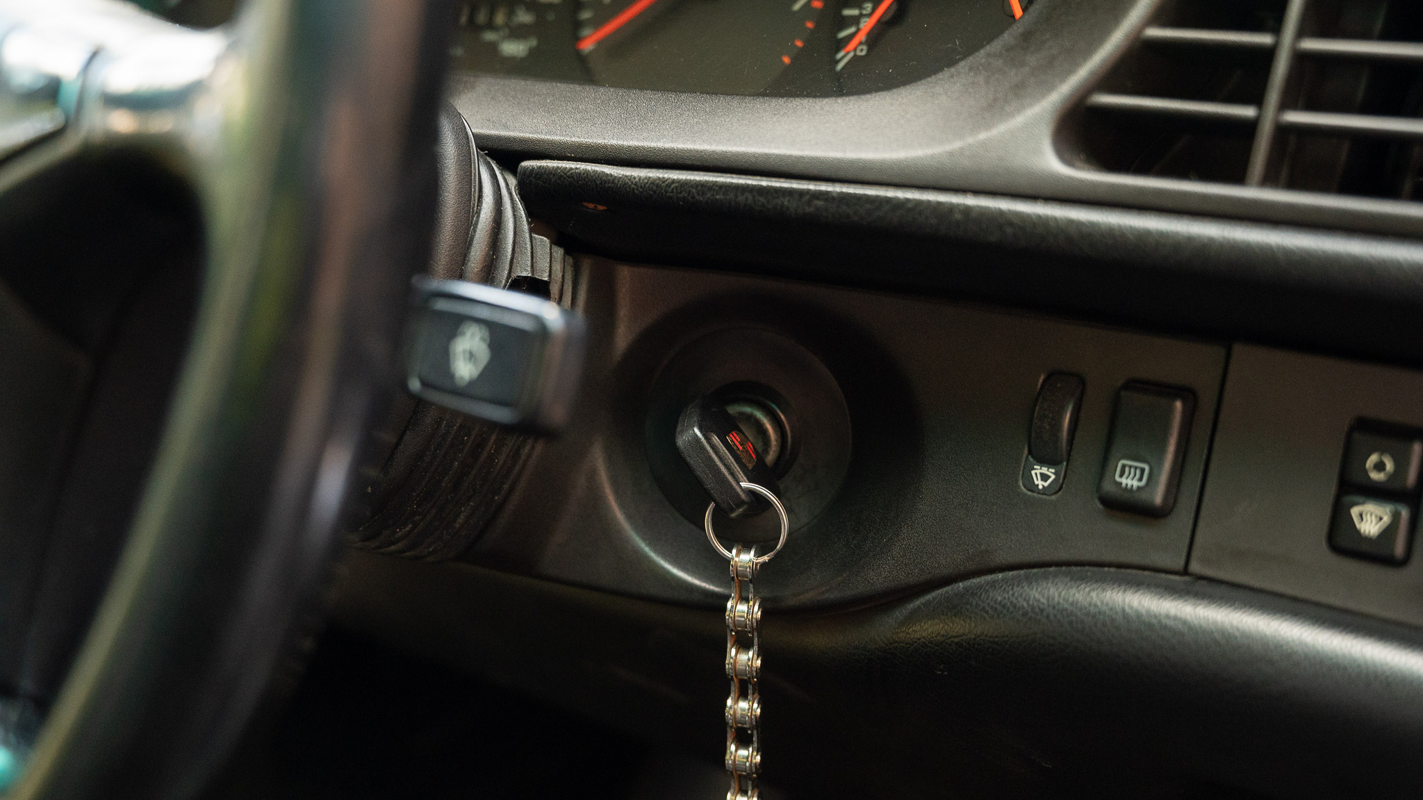 Innenraumfoto von 1995 Porsche 968