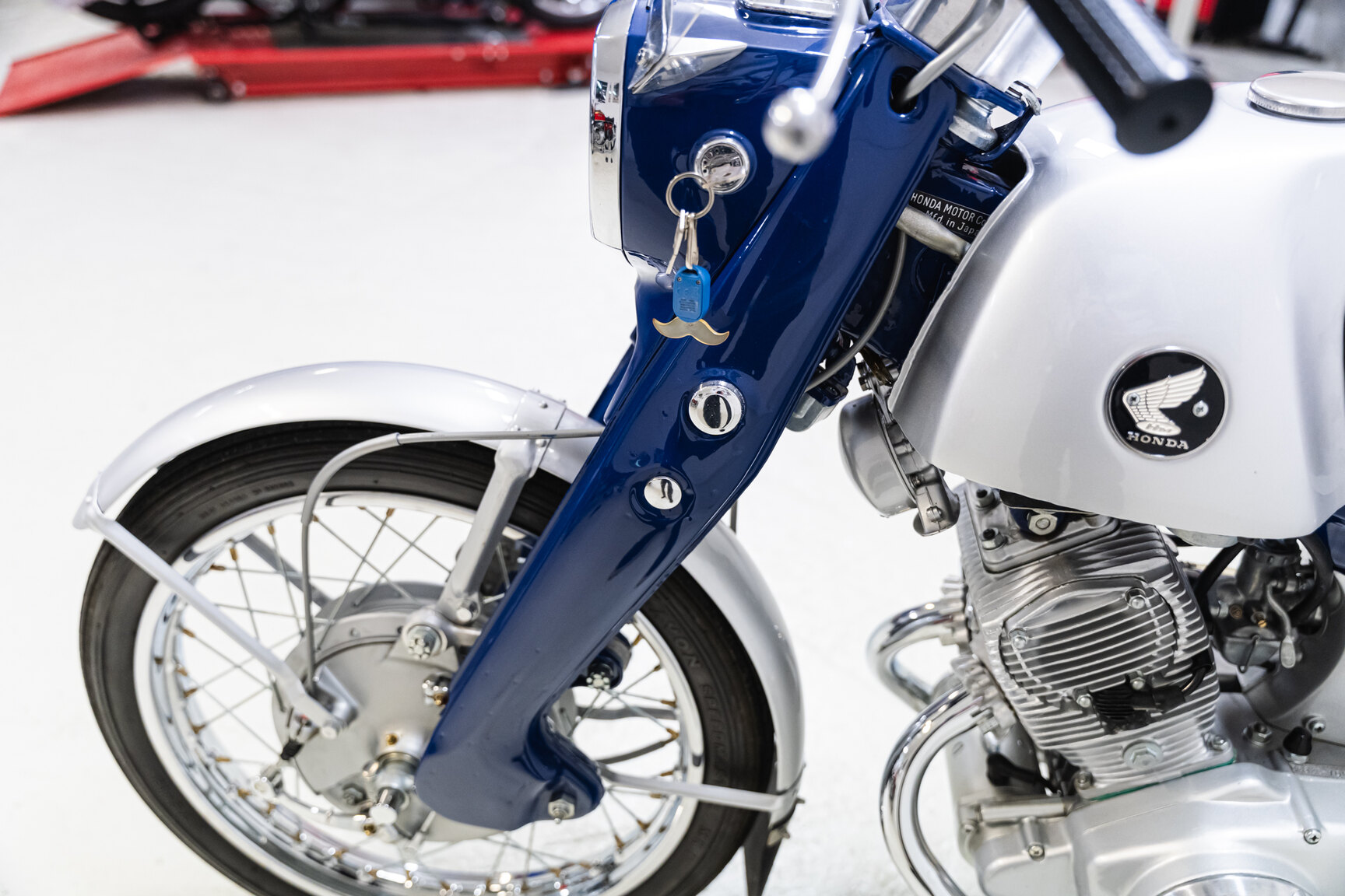 Exterior image of 1964 Honda CB92