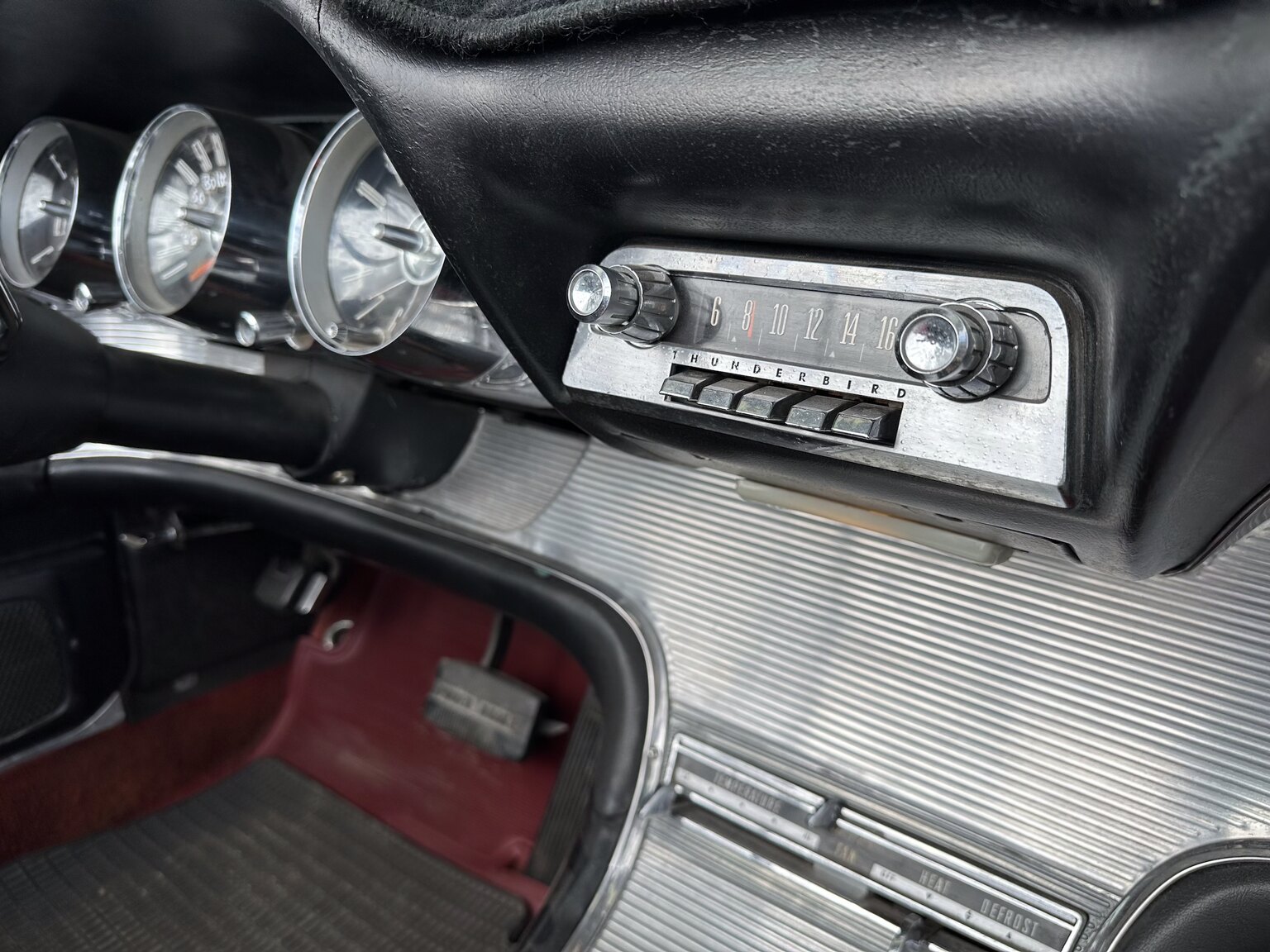Innenraumfoto von 1962 Ford Thunderbird Convertible