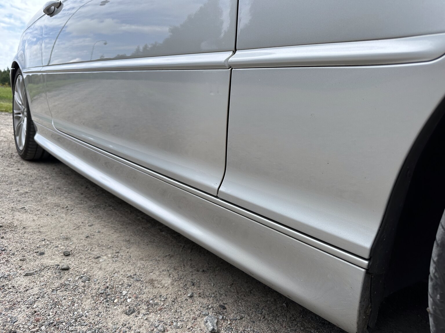 Exterior image of 2005 BMW 330Ci