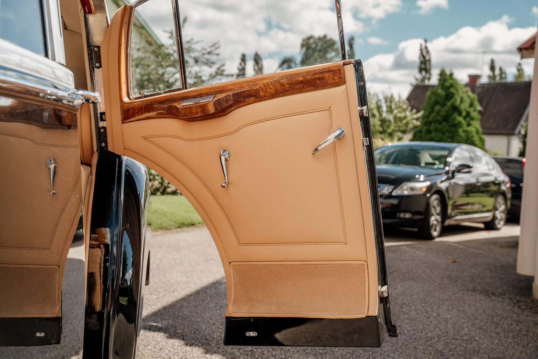 Interior image of 1949 Rolls Royce Silver Wraith