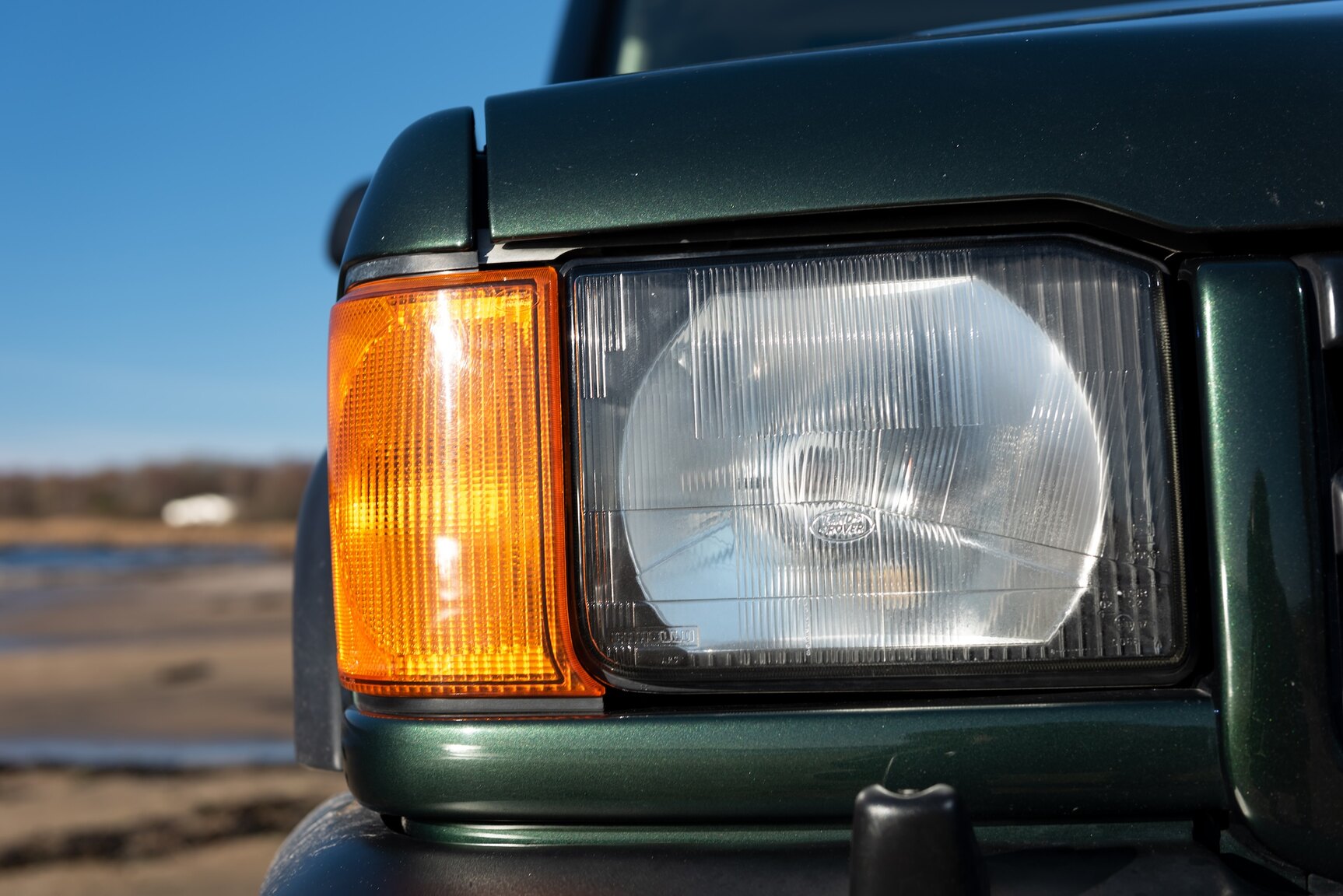 Exterior image of 1999 Land Rover Discovery 4.0 V8