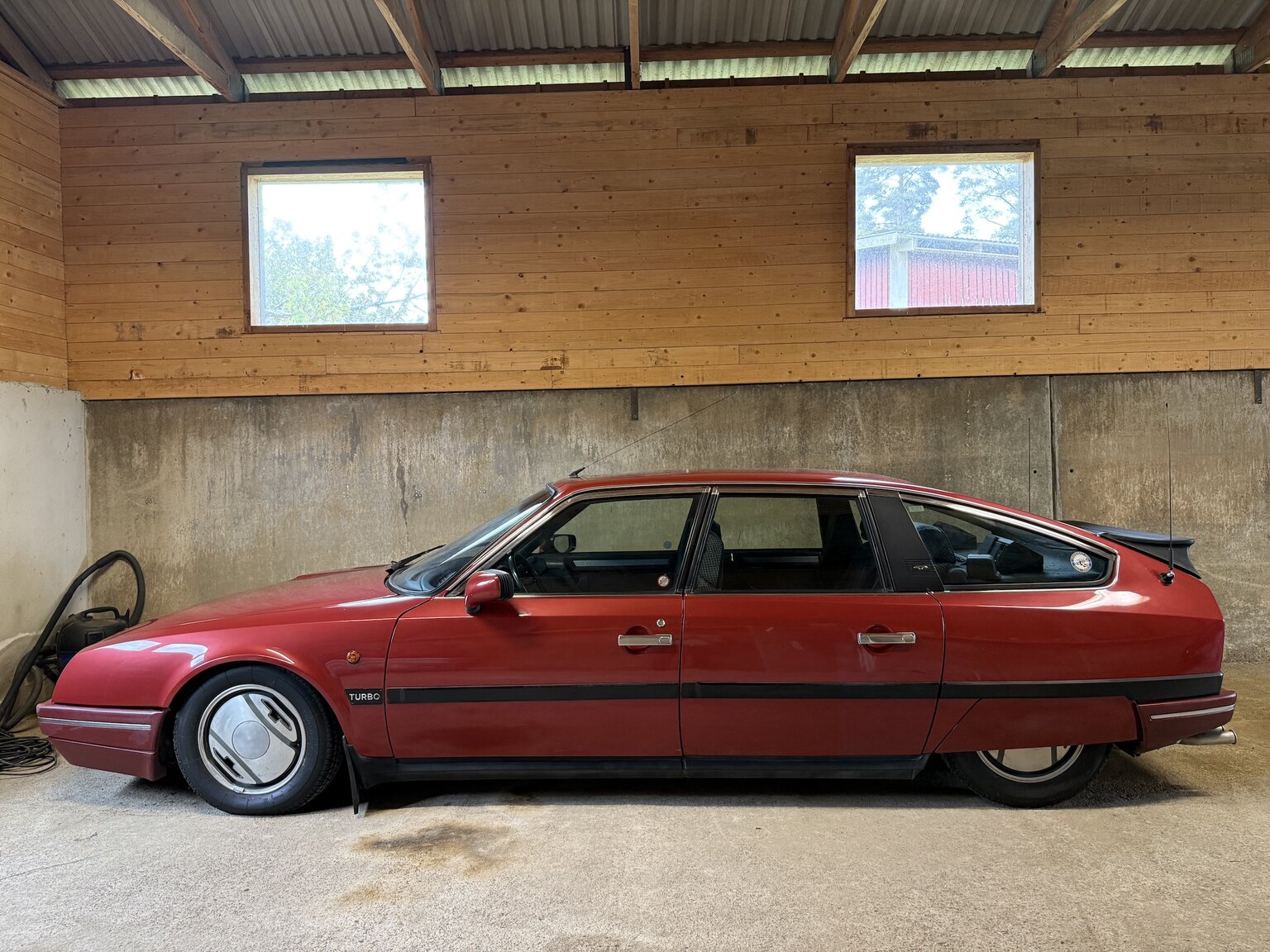 Exterior image of 1988 Citroën CX 25 2.5 GTi Turbo II