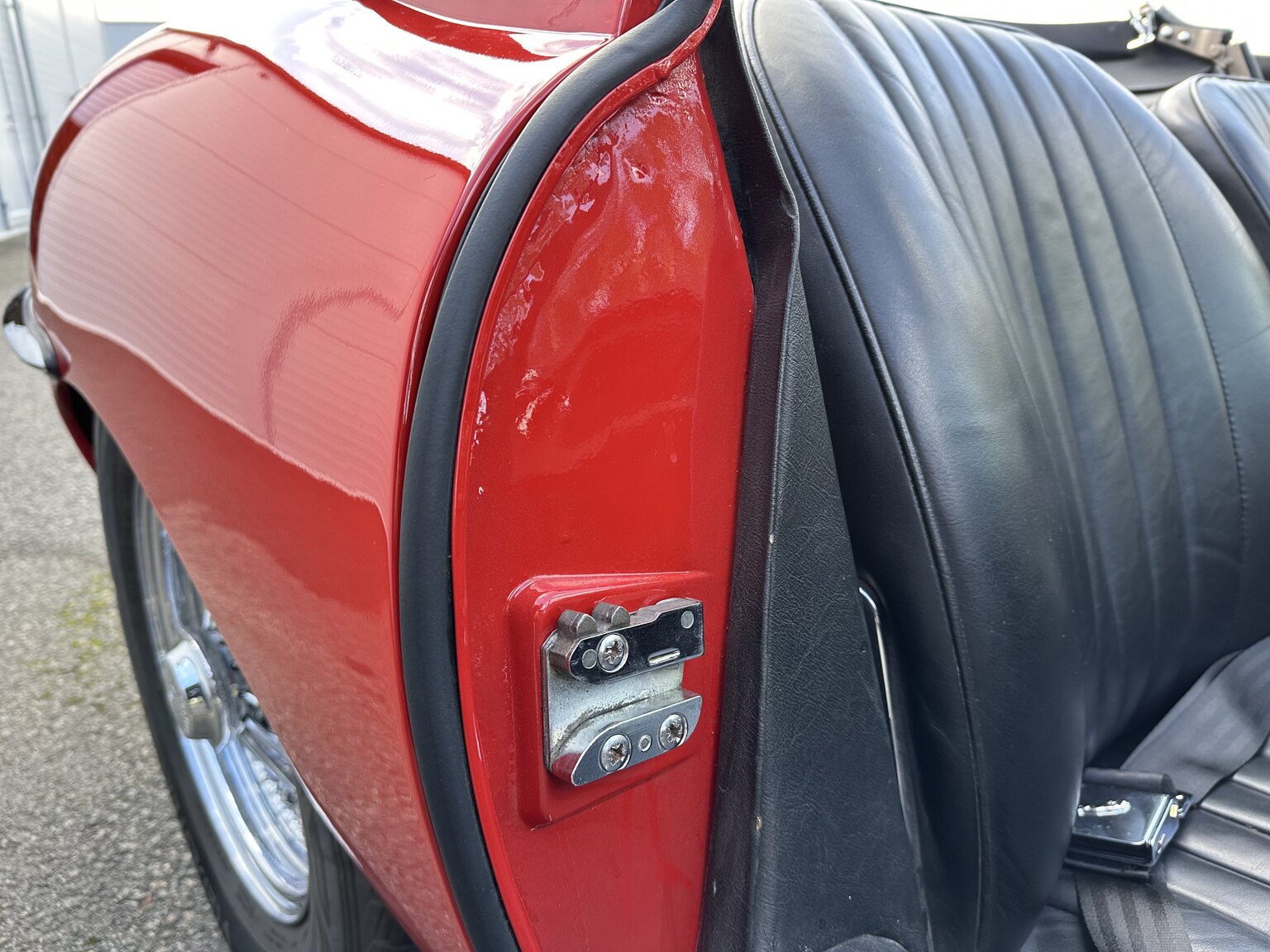 Interior image of 1965 Jaguar E-Type Series 1 (32)