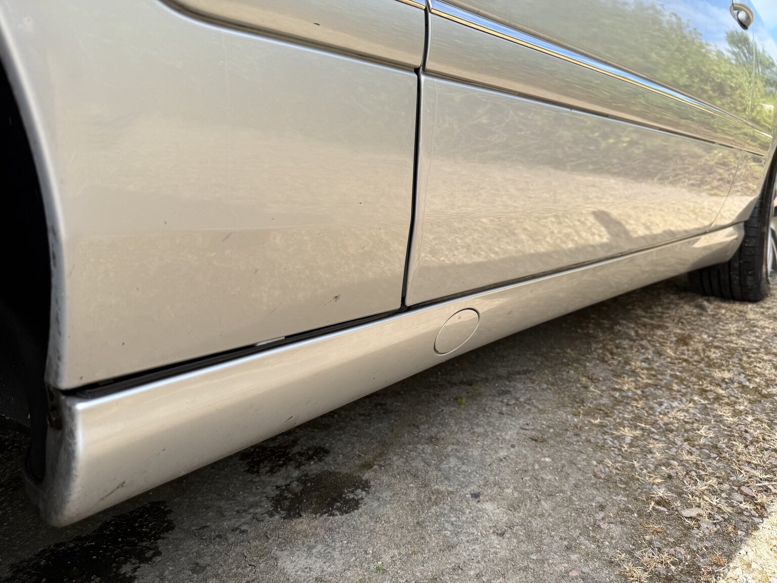 Exterior image of 2000 Mercedes-Benz CL 500