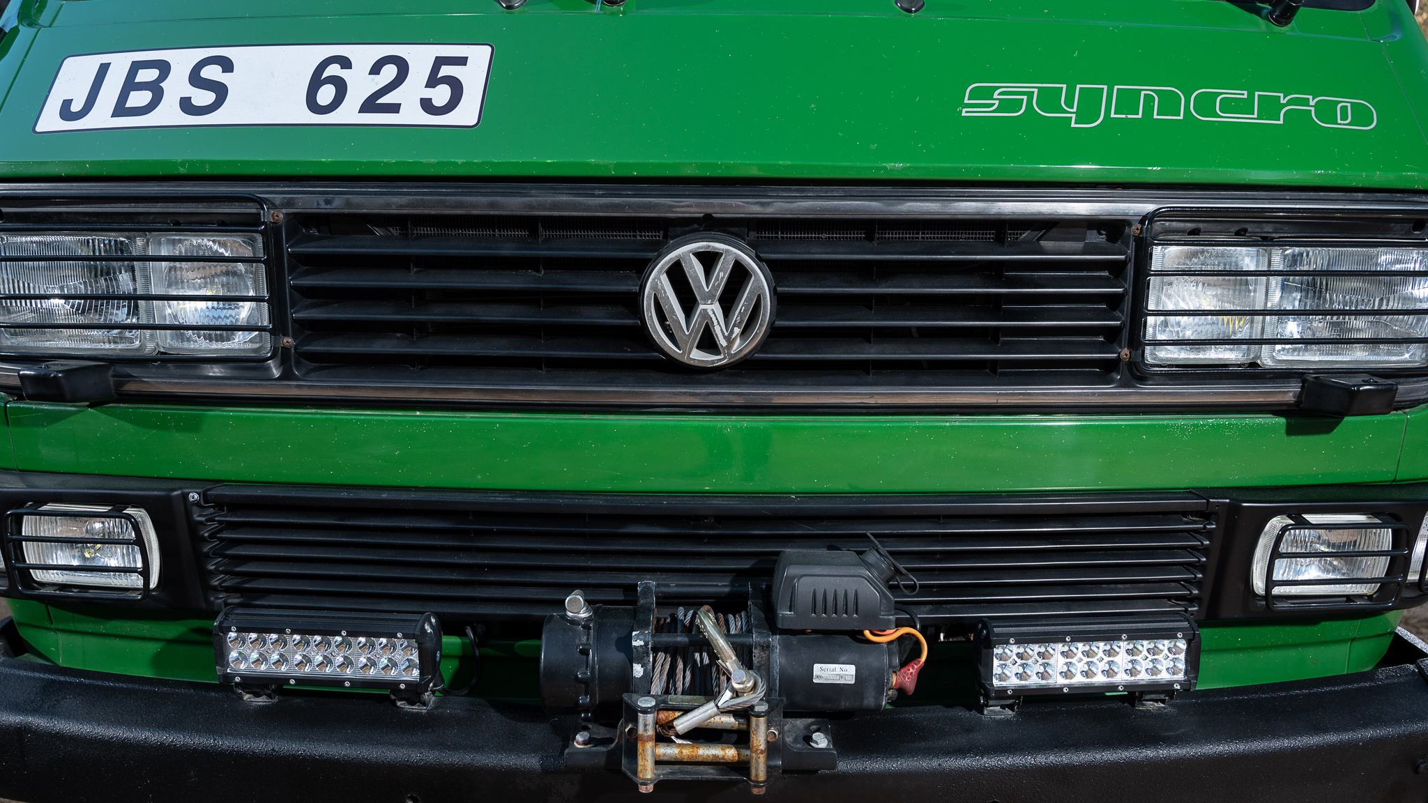 Exterior image of 1992 Volkswagen T3 Kombi Syncro 16" Westfalia