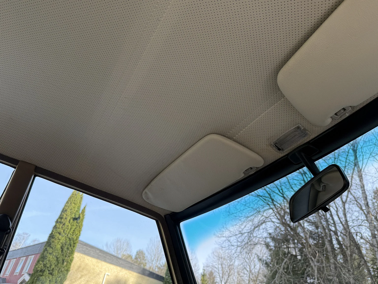 Innenraumfoto von 1974 Mercedes-Benz 230 Automatic (97)