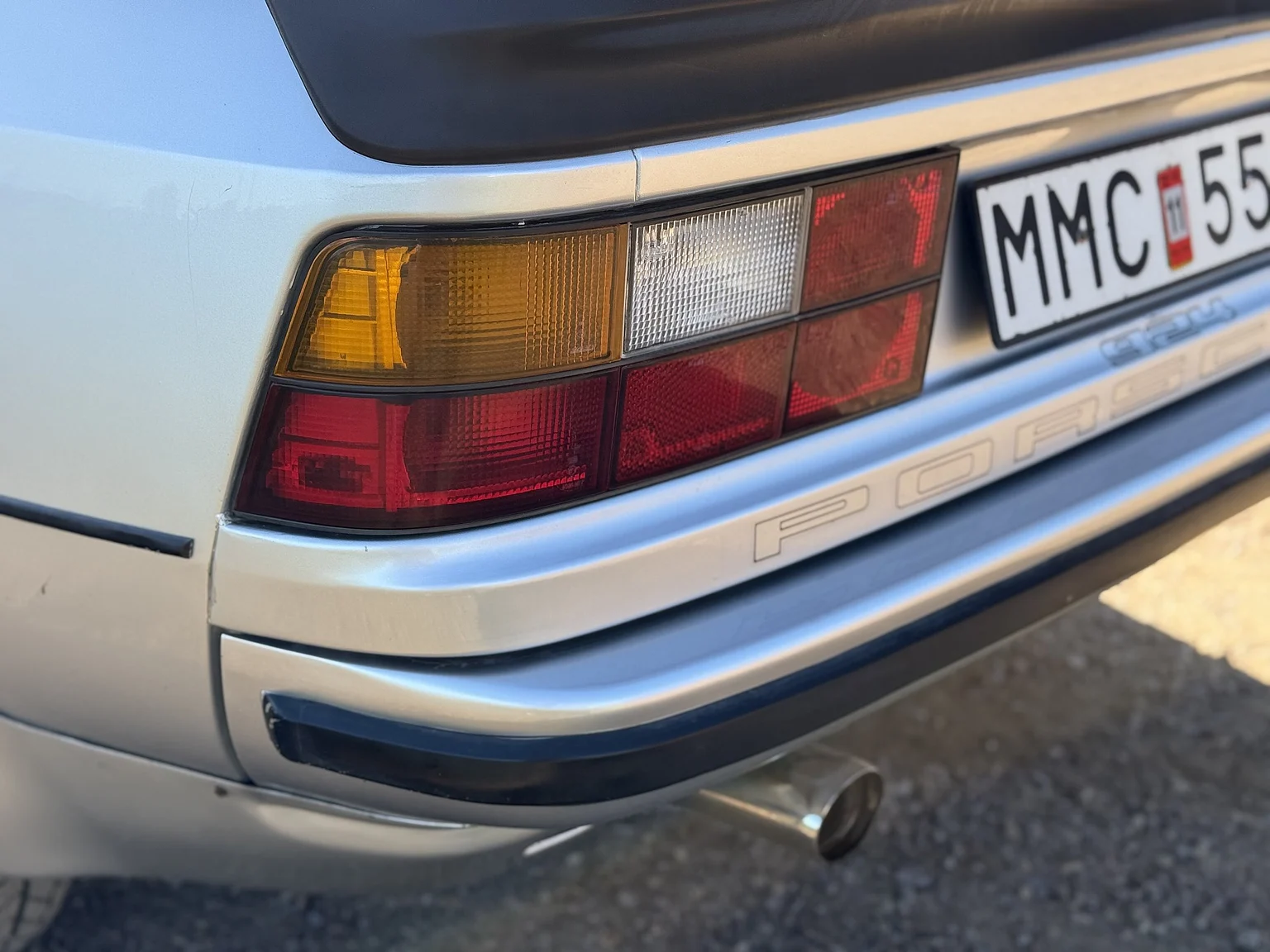 Exteriörbild på 1979 Porsche 924  (28)