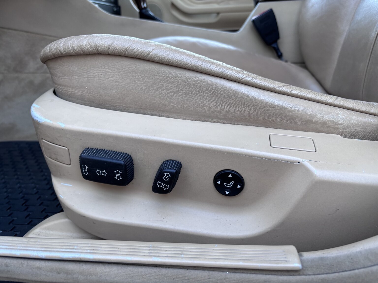 Innenraumfoto von 1996 BMW 728iA