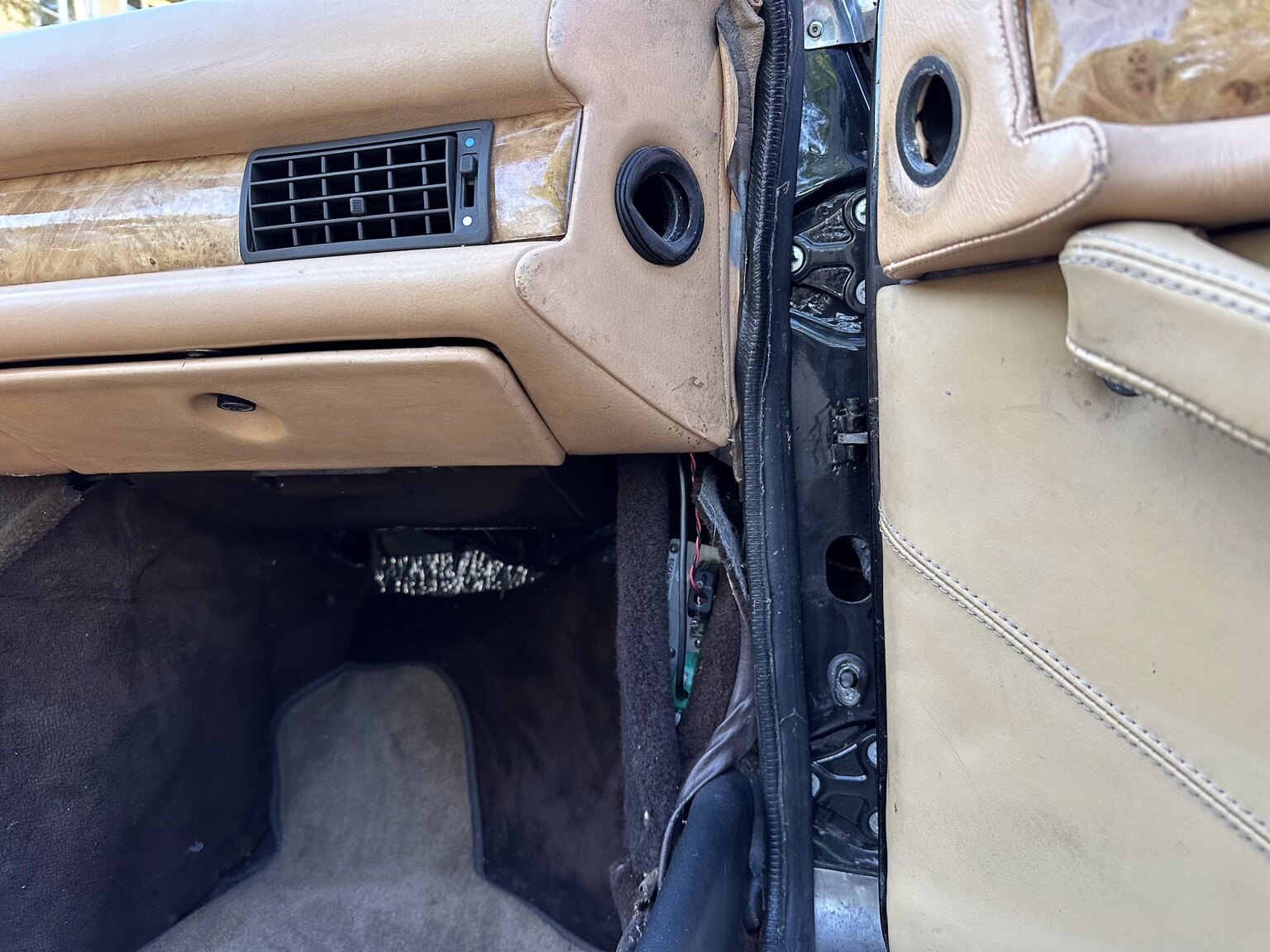 Interiörbild 1987 Maserati Biturbo Spyder