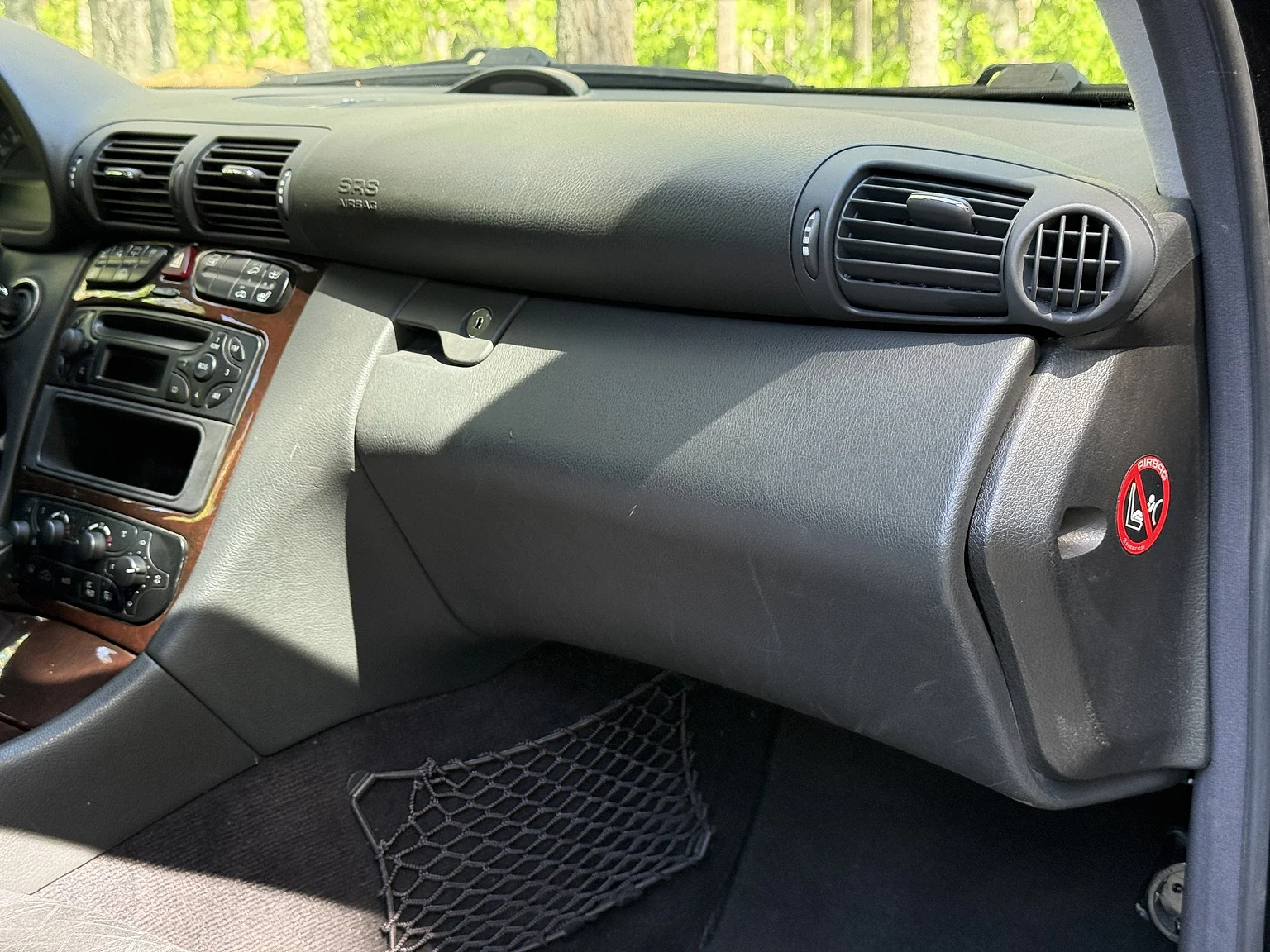 Innenraumfoto von 2002 Mercedes-Benz C 320 T (88)