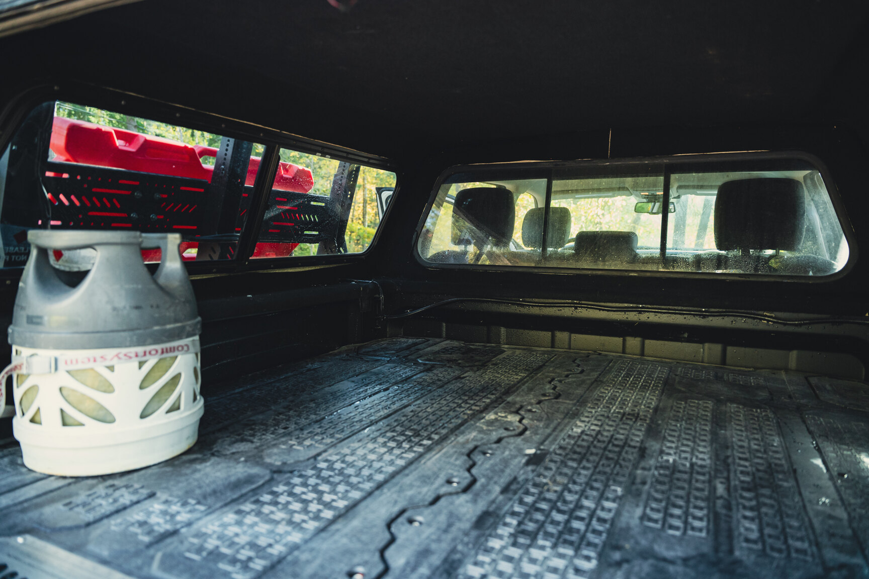 Interiörbild 2017 Dodge Ram 1500 AEV (111)