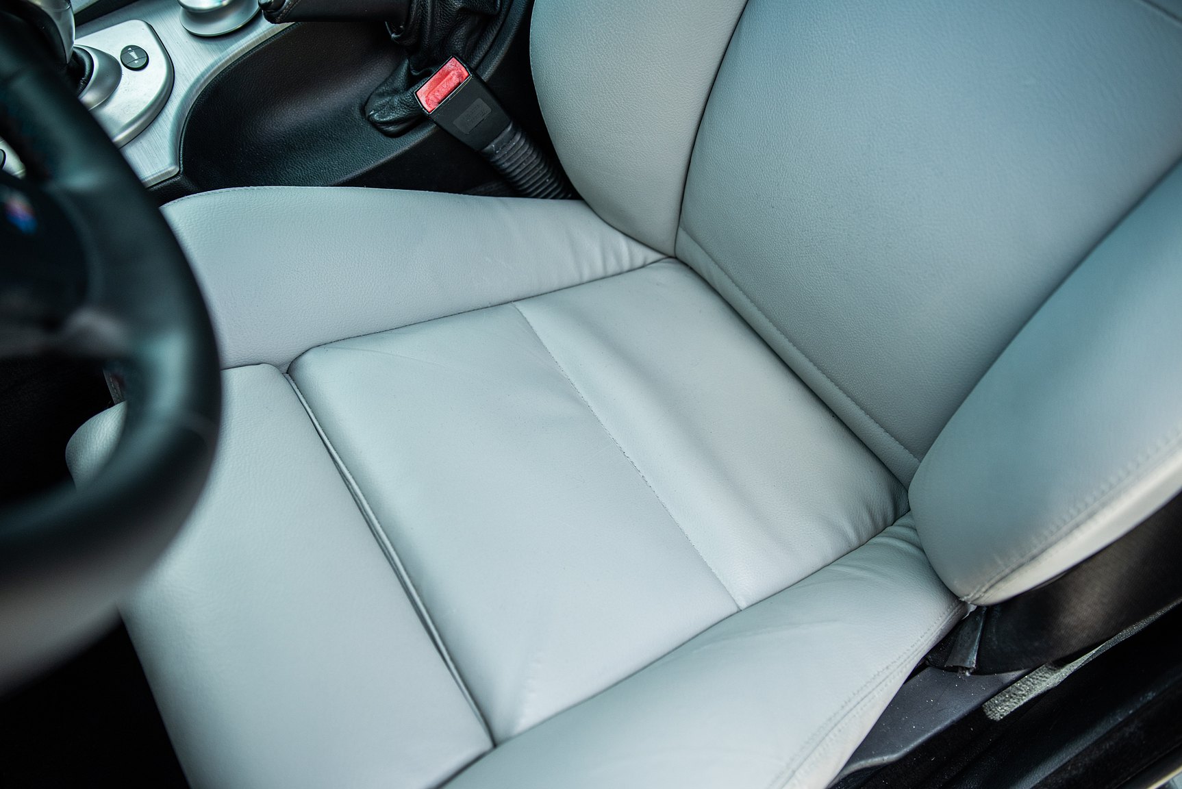 Interior image of 2006 BMW E60 M5