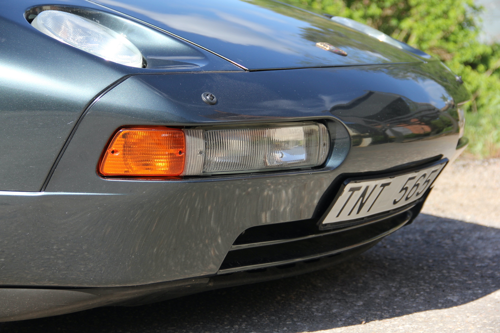 Exterior image of 1994 Porsche 928 GTS