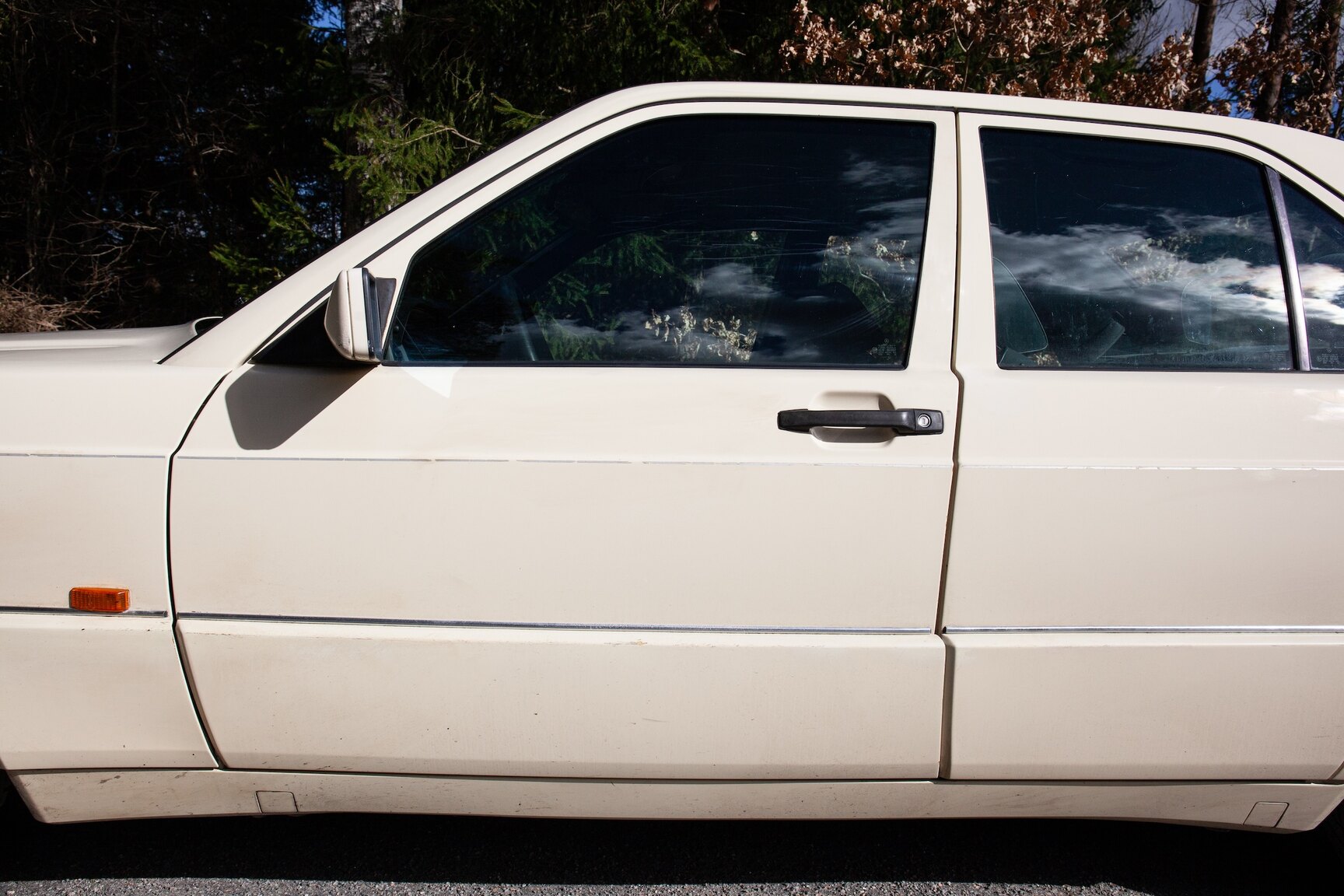 Exteriörbild på 1993 Mercedes-Benz 190 E 2.0