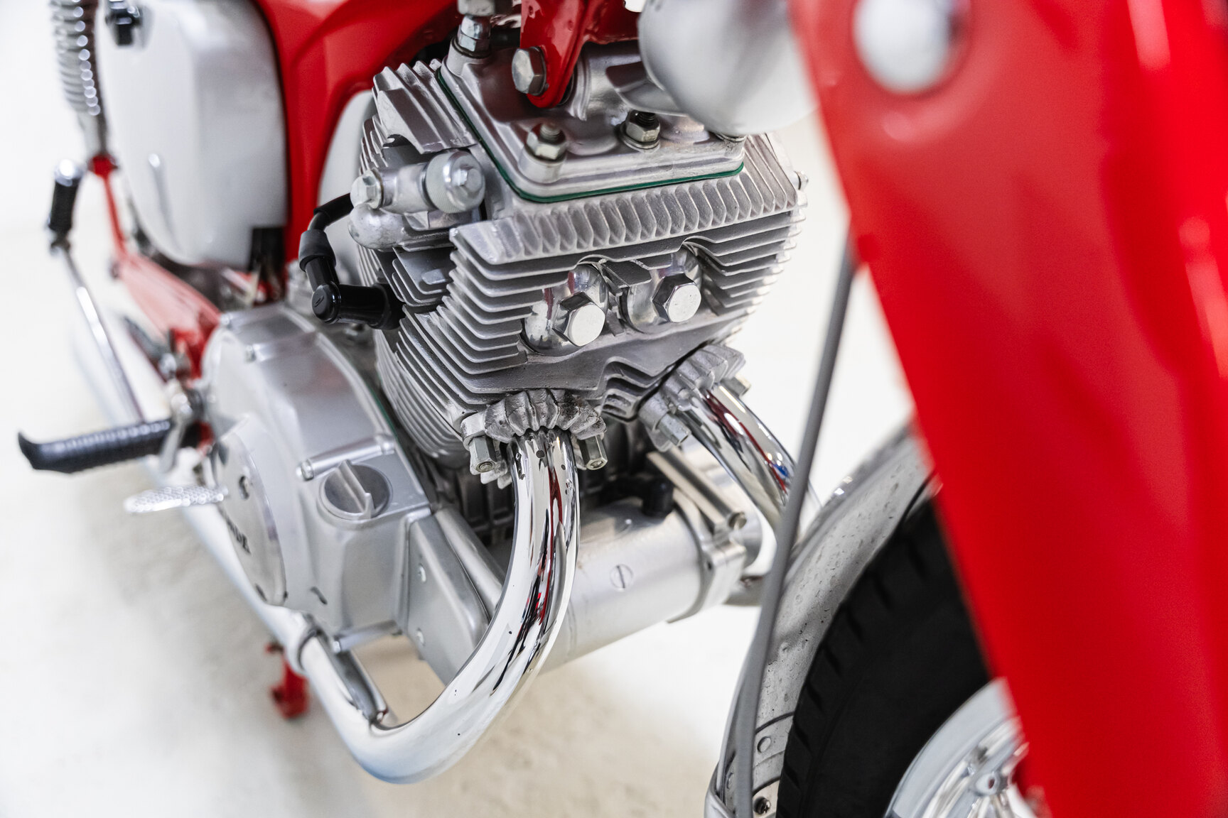 Image of 1964 Honda CB92 mechanics