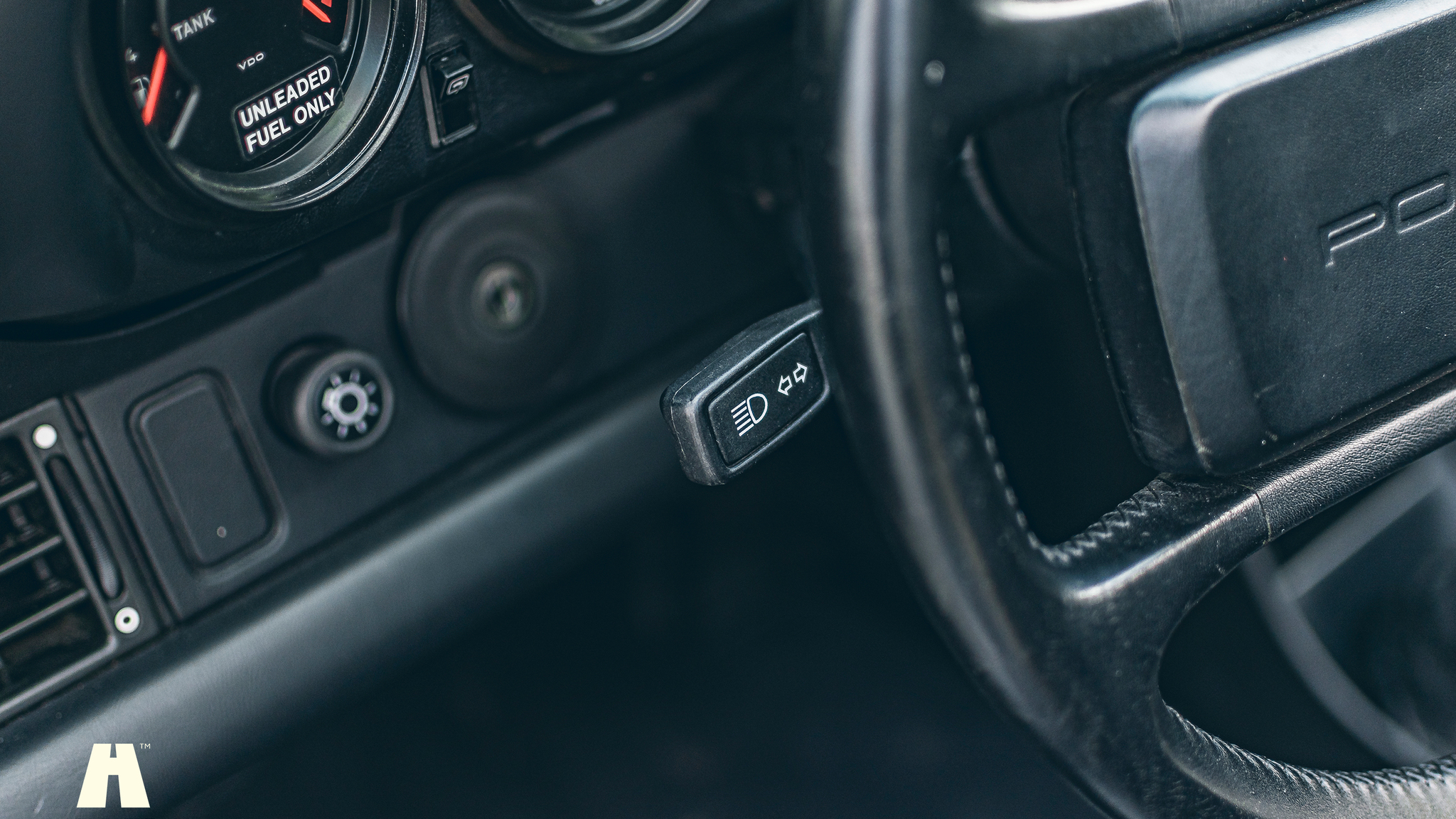 Innenraumfoto von 1989 Porsche 911 Carrera 3.2 Targa (10)