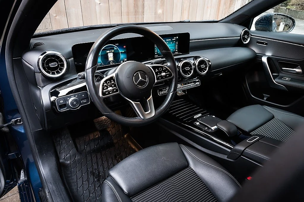 Bild von 2020 Mercedes-Benz A (19)