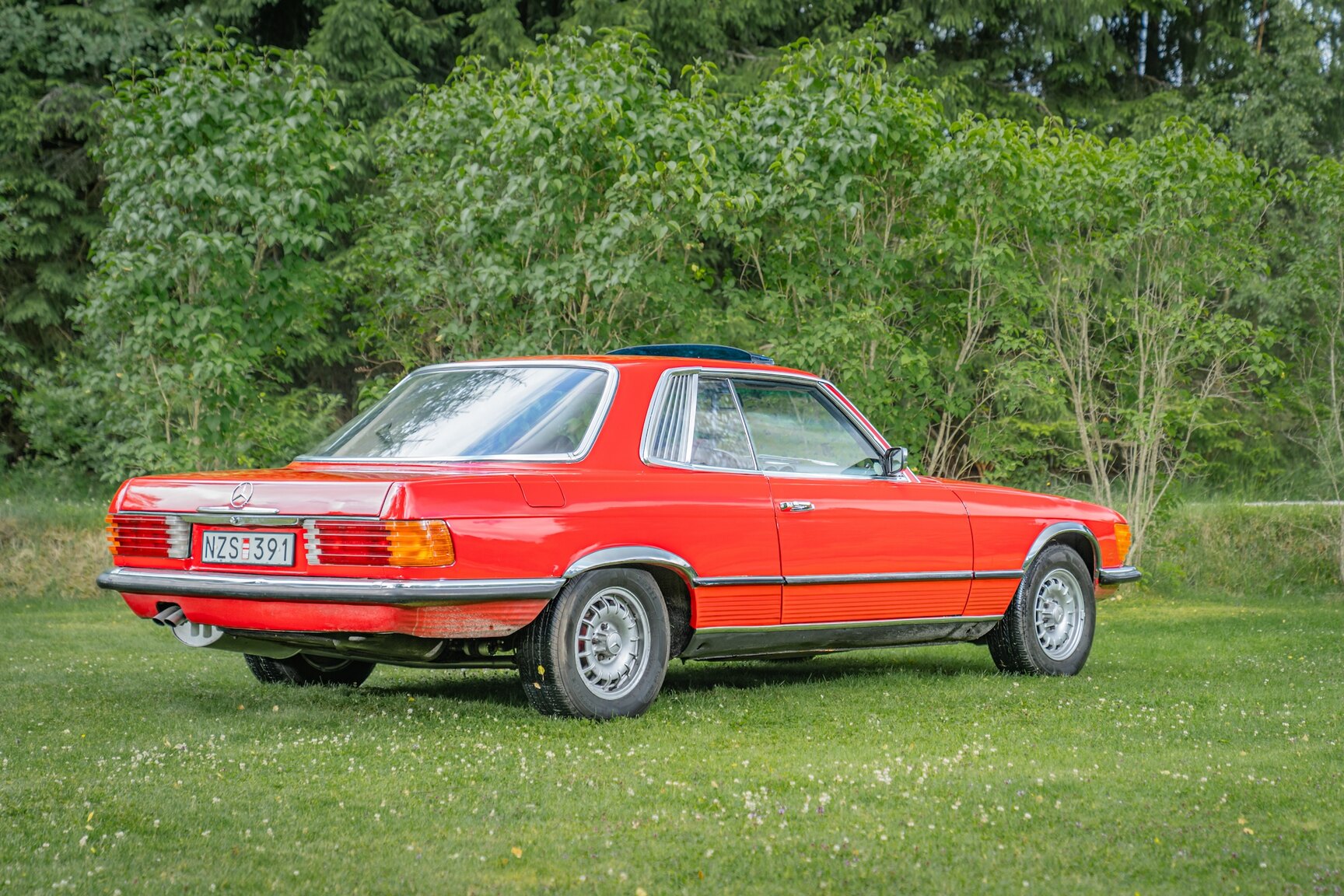 Aussenfoto 1975 Mercedes-Benz 350 SLC