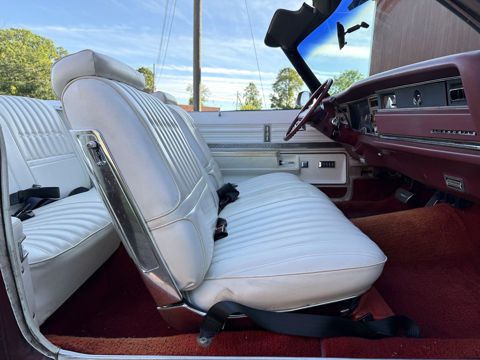 Interiörbild 1975 Oldsmobile Delta 88