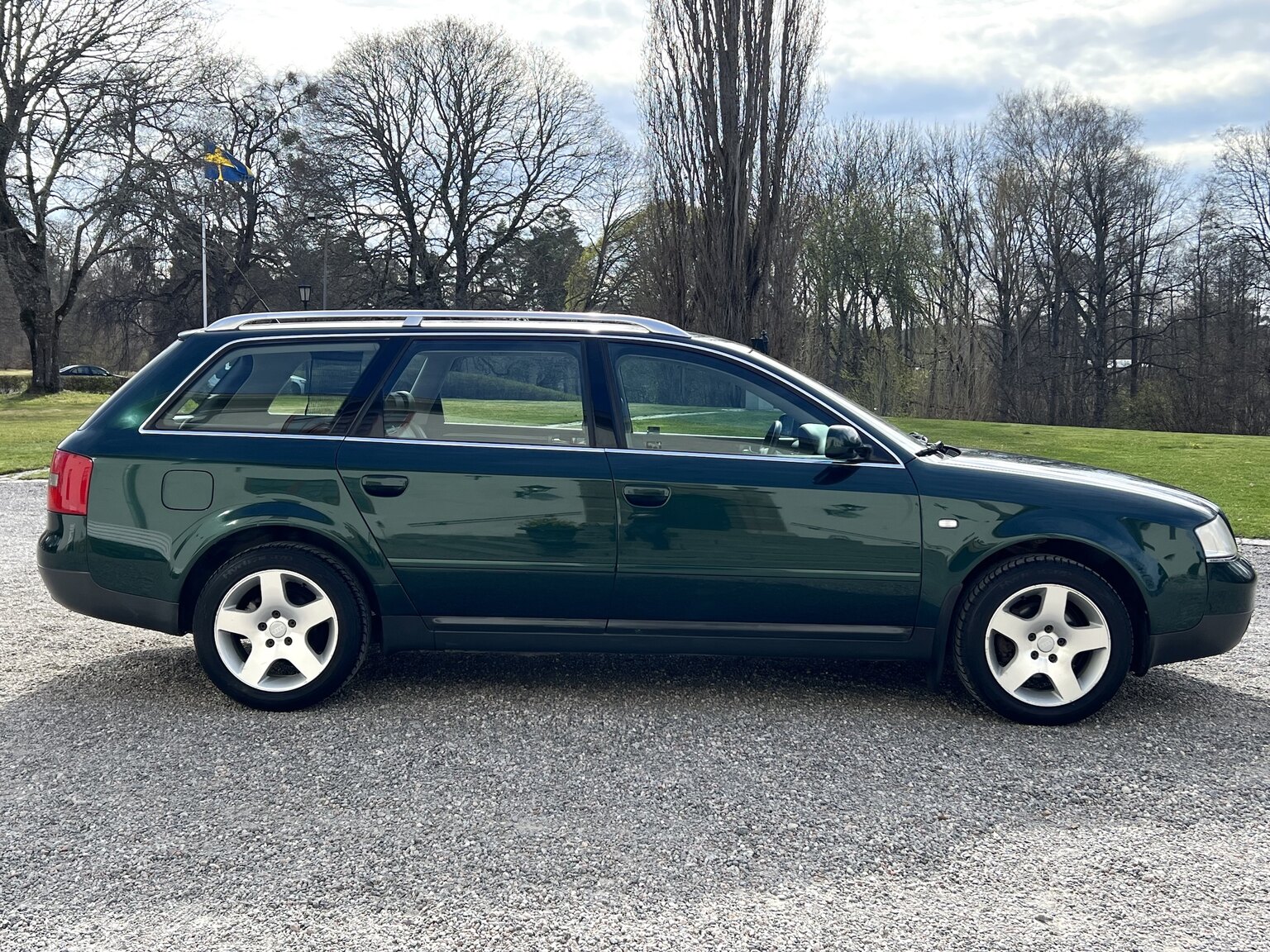 Exteriörbild på 1998 Audi A6 Avant 1.8T