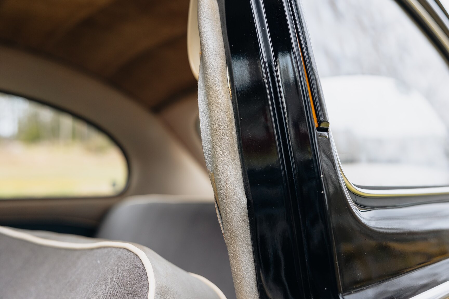 Interior image of 1958 Volkswagen 1200 (11)