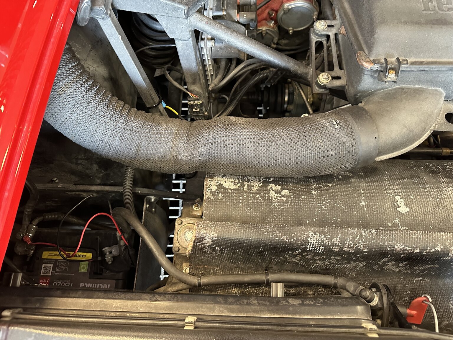 Image of 1990 Ferrari 348 (7) mechanics