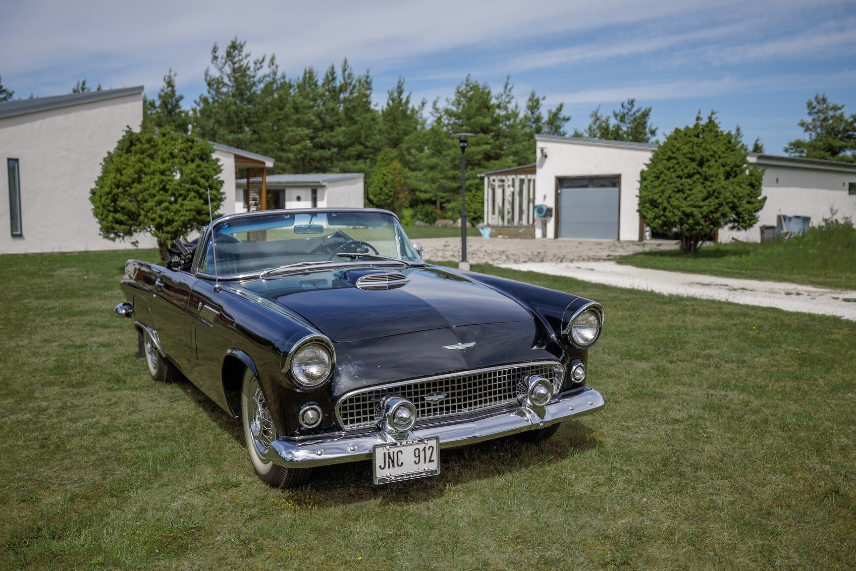Aussenfoto 1956 Ford Thunderbird