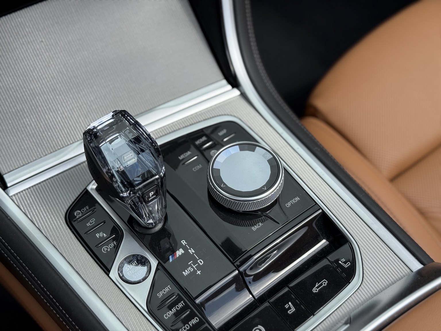 Interior image of 2019 BMW M850i xDrive Convertible Steptronic