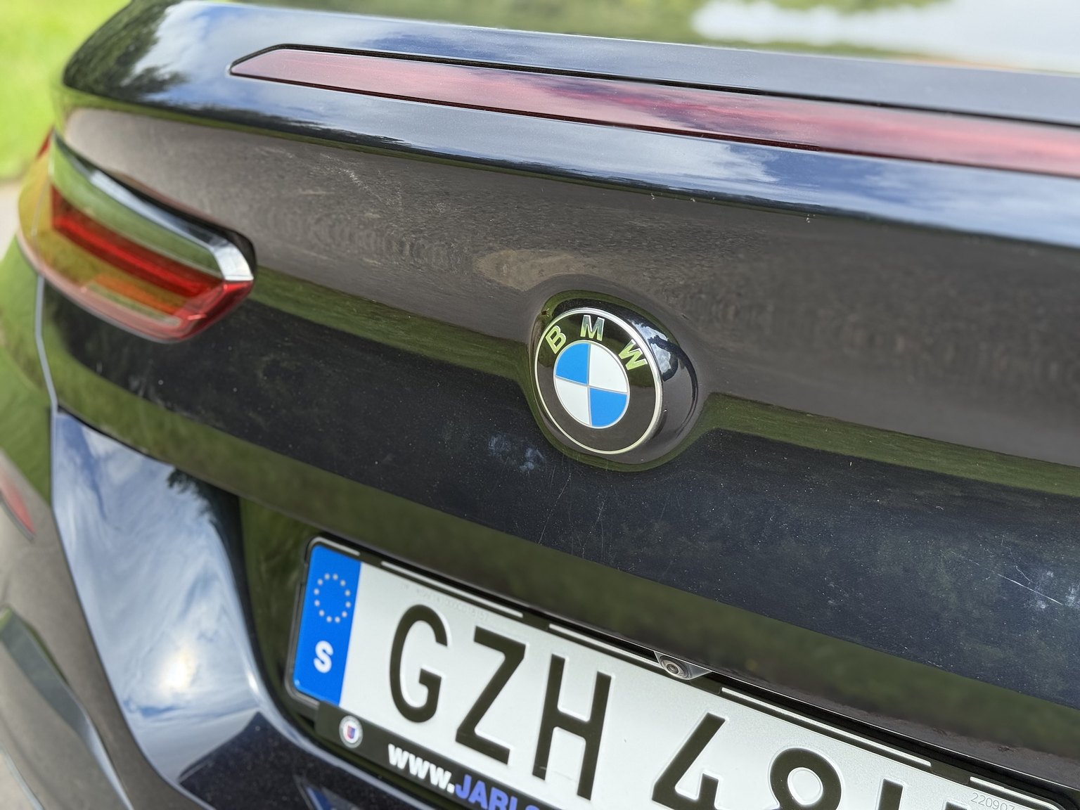 Exterior image of 2019 BMW M850i xDrive Convertible Steptronic