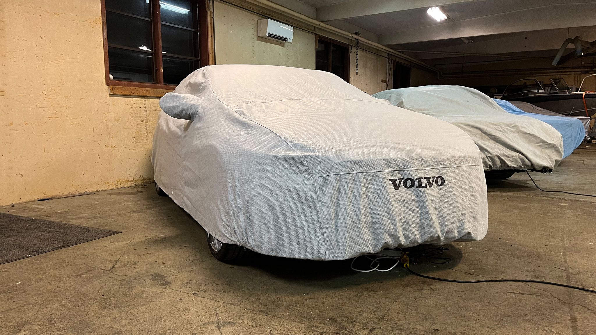 Exterior image of 2017 Volvo V60 Polestar T6