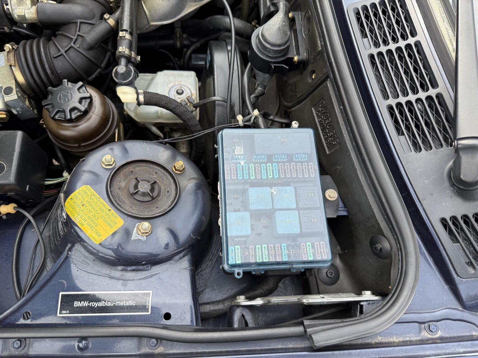 Image of 1987 BMW 325i Convertible mechanics