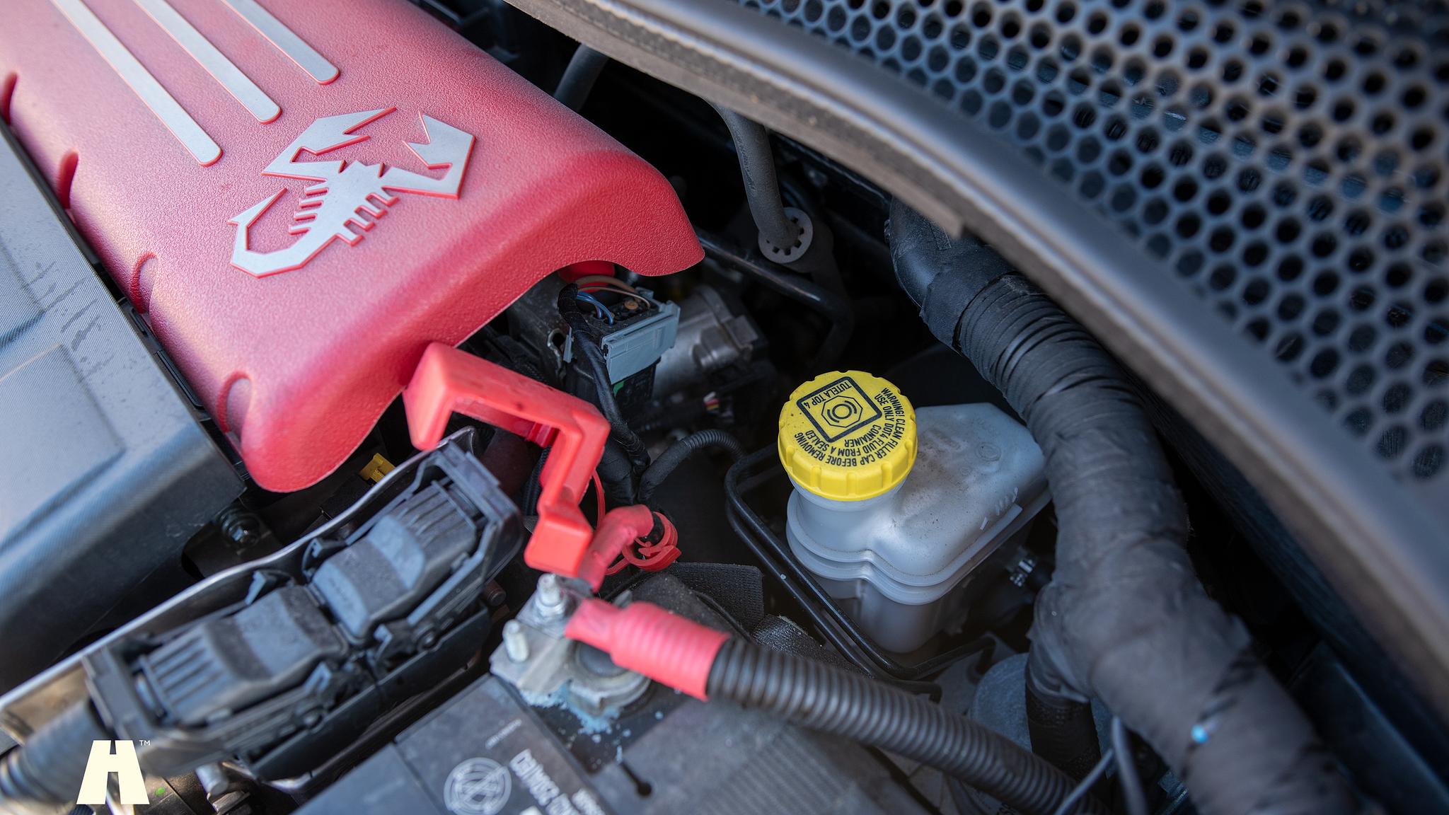 Image of 2016 Abarth 595 Competizione (21) mechanics