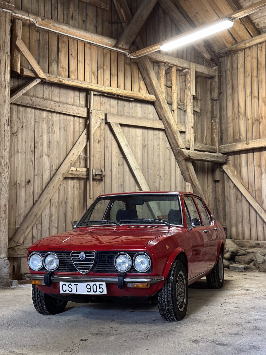 Exteriörbild på 1977 Alfa Romeo Alfetta